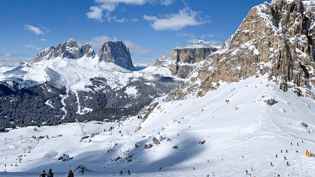 Belvedere/​Col Rodella/​Ciampac/​Buffaure – Canazei/​Campitello/​Alba/​Pozza di Fassa ski resort