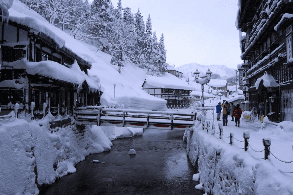 Omoshiroyama ski resort