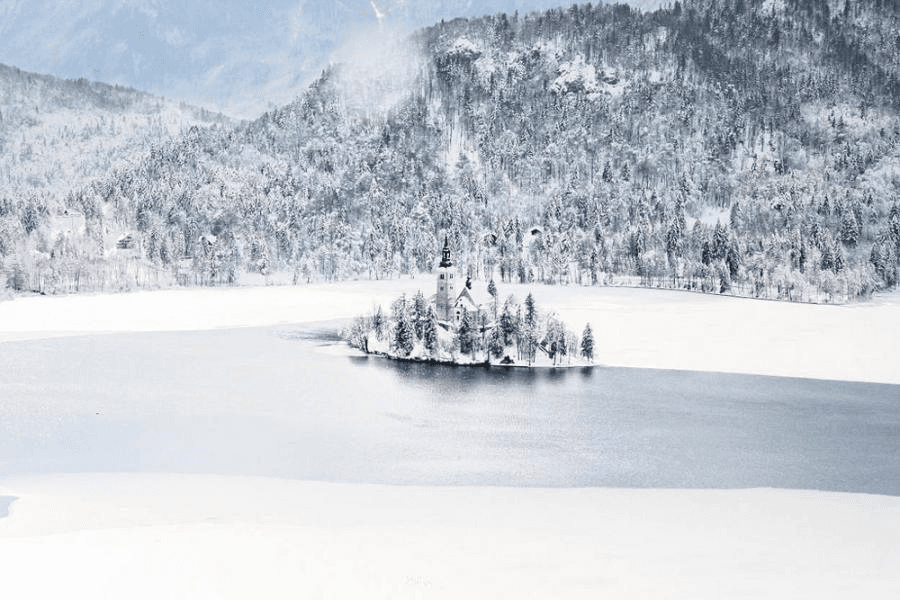 Stari Vrh ski resort