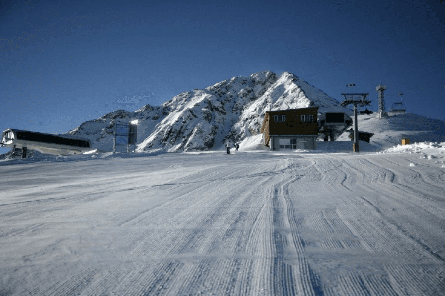 Razlog ski resort