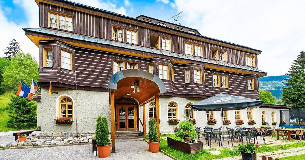 Hluboká u Trhové Kamenice ski resort