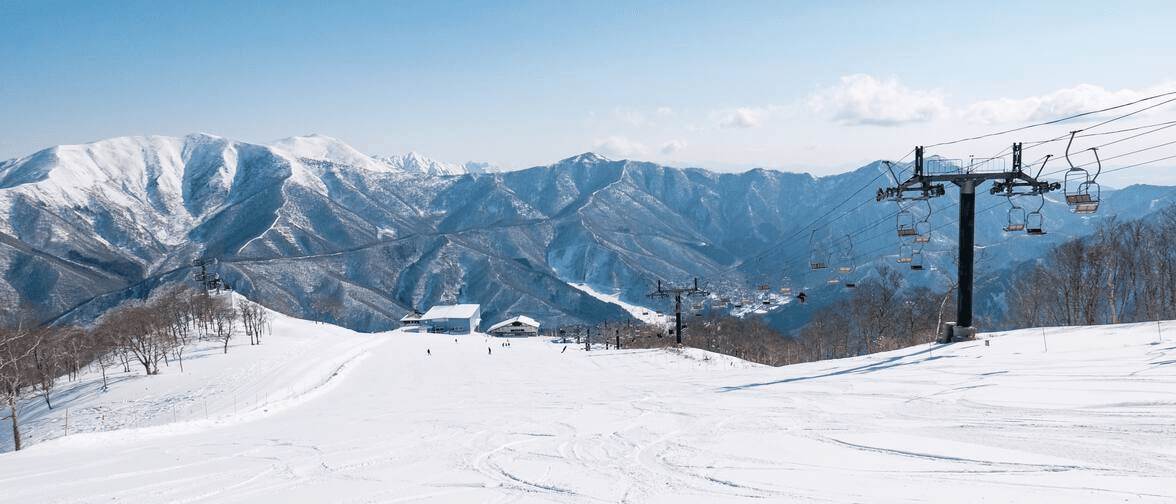Yuzawa Nakazato ski resort